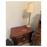 Wooden storage cabinet/console with double doors