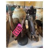 (3) Decorative horse and deer figures