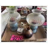 Box lot: (2) ceramic based lamp votives, clock,