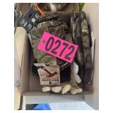 Box lot: Several pairs of brand new work gloves