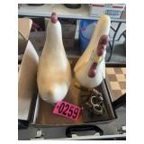 Decor lot: ceramic chicken/rooster figures with