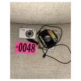 Poloriod is824 Mini Camera