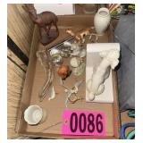 Assorted ceramic minitures