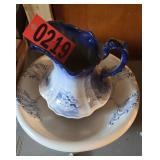 Fenton 5ï¿½ vaseline Holly hat