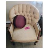 Arm chair with pillow