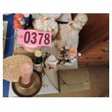 Doll, porclain figurines, dï¿½cor