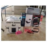 Asst kitchen applicances - Roaster, grill, knife