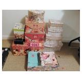 Asst dï¿½cor boxes