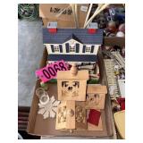 Flat of asst bird houses