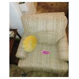 Arm chair with pillow