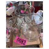 Flat of asst glass vases