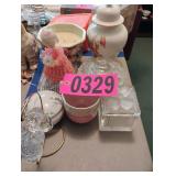Vase, candles, glass dï¿½cor