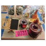 Jars, basket, glass dï¿½cor