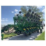 2019 John Deere 1795 -16/32 15' Planter