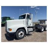 1996 FLD 120 Freightliner Day Cab Semi