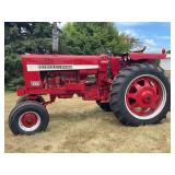 1970 International Hydro 656 Gas Tractor