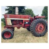 1975 International Hydro 100 Tractor
