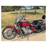 2009 Honda Shadow Spirit VT750C2 Red Cruiser Motorcycle
