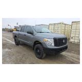2017 Nissan Titan Pickup Truck