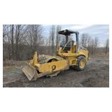 2005 CAT CP 433 Pad Foot Compactor
