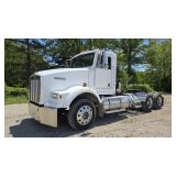 1993 Kenworth T800 Daycab Semi Truck