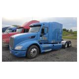 2014 Peterbilt 579 Semi Truck