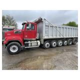 2013 Western Star 7 Axle Dump Truck