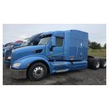 2014 Peterbilt 579 Semi Truck