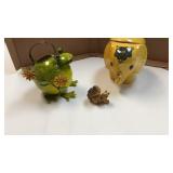 Elephant cookie jar vintage & metal frog