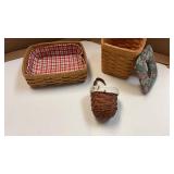 Longaberger Tissue basket 2000,fabric lid & 8 x 10
