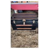 Immigrants trunk needs new hinges