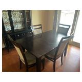 Dining Table, 4 Chairs & 2 extra leaves