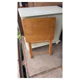Foldable table