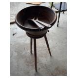 Wooden bowl & spoons on 3 legged spinning stand