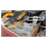 DeWalt DW70812 inch sliding compound miter saw