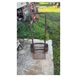 Heavy duty hand truck
