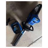 Kobalt Hedge Timmer, Battery Charger