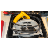 DeWalt DW368 7 1/4' Corded Circular Saw