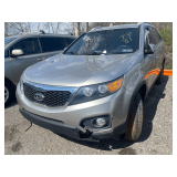Silver, 2013, Kia Sorento, 5XYKTCA69DG329834,  ,