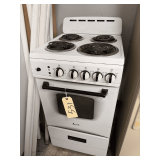 Avanti Mini Electric Range & Oven - 19 1/2' x 24' x 42'