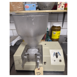 Double Spout Donut and Pastry Filling Machine - 6qt