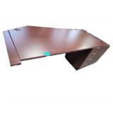 0ffice Desk 66' W