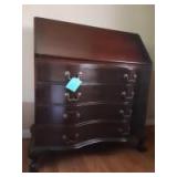 41x36 Wooden 4 drawer dresser with lockable top compartment