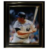 MICKEY MANTLE 8X10 SIGNED PHOTO FRAMED W/ COA