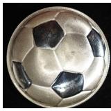 2016 SOCCER BALL 1 OZ .999 SILVER ROUND