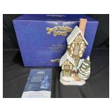 David Winter Cottages The Christmastime Clockhouse