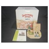 1997 David Winter Cottages The Gamekeeper D1268