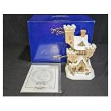 1996 David Winter Christmas Castle LE