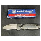 Smith & Wesson SW70S Satin Serrated Extreme OPS
