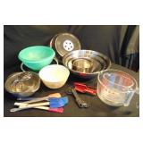 Mix and Measure Bowls Cup Lot